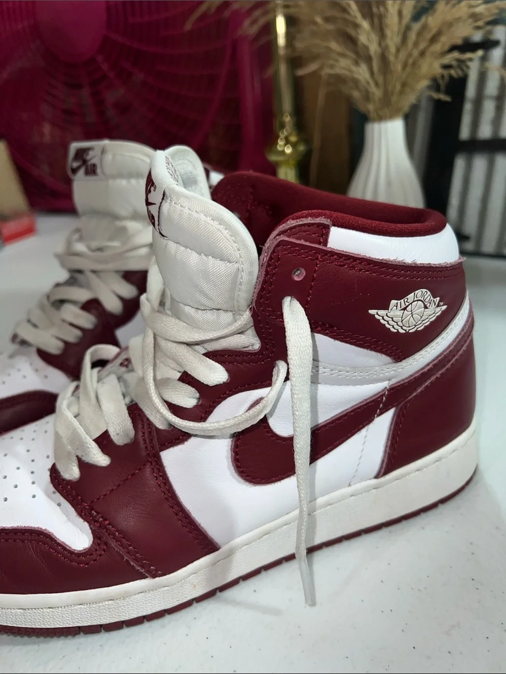 Air Jordan 1 Retro High OG 'Artisanal Red' sneakers
